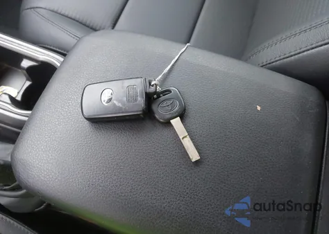 2022 Toyota Tacoma Trd Off Road из США, поврежденный, VIN 3TMCZ5AN0NM517331